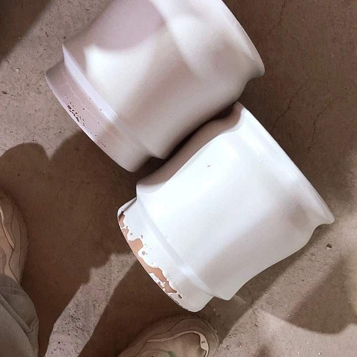 紫砂花盆口径20高度21两只小瑕疵