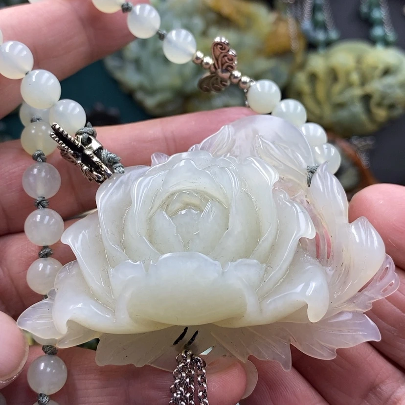 【闪购商品】未镶嵌蛇纹石玉吊坠