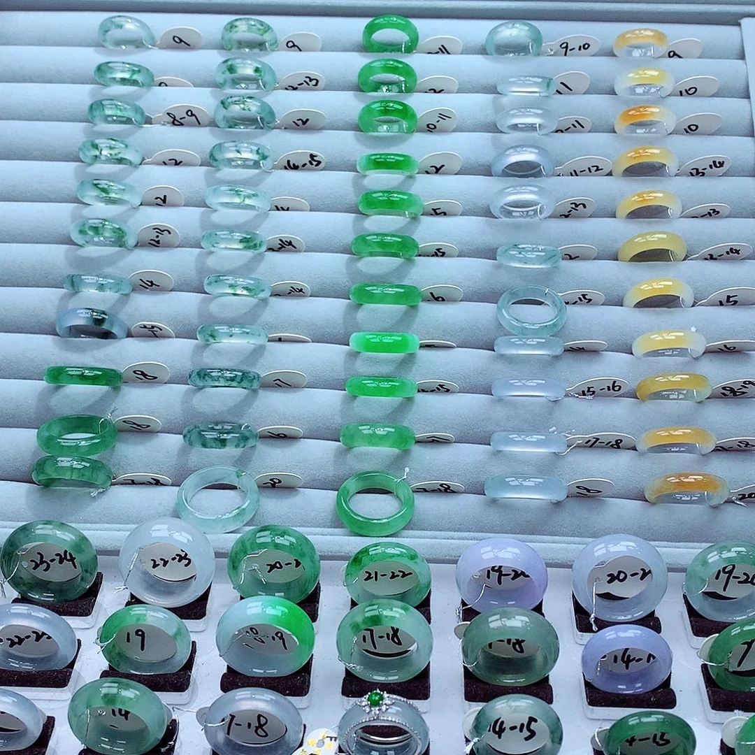 翡翠未镶嵌戒指翡翠