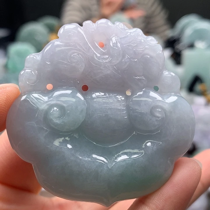 翡翠未镶嵌颈饰大如意两面工艺福利