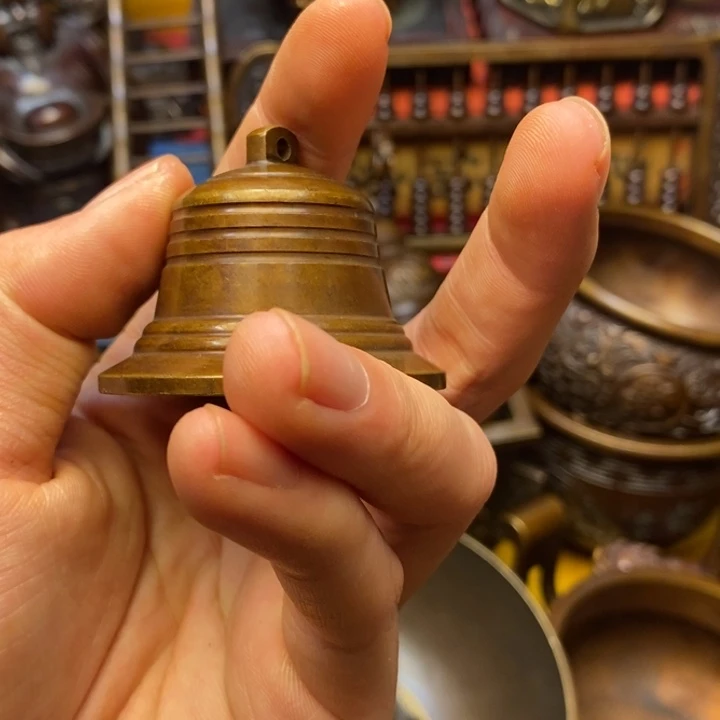 铜器摆件做工精良