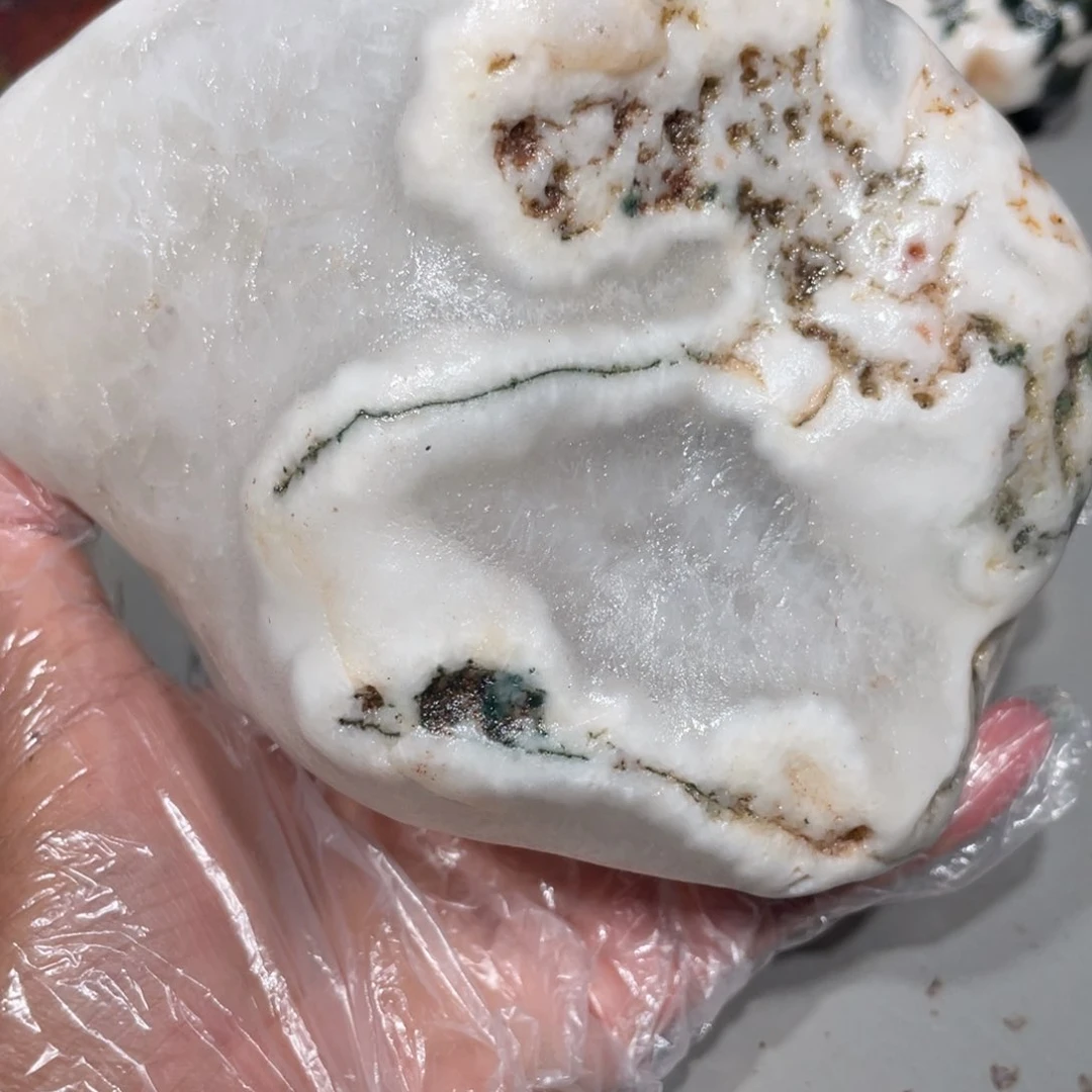 查罗石未镶嵌珠宝半成品