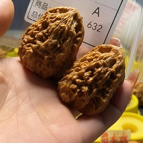 *****文玩核桃把件自产自销……