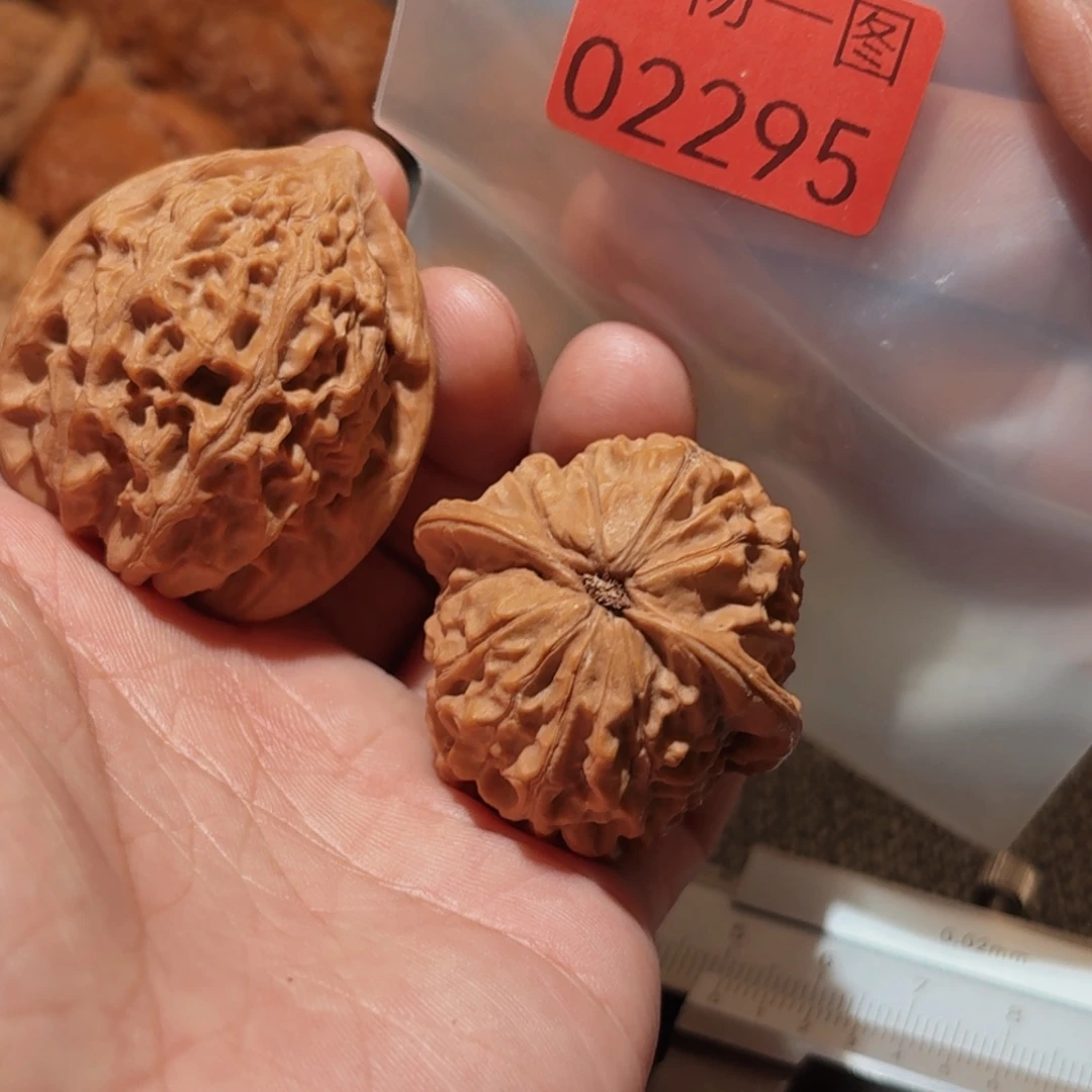 把件文玩核桃金牛