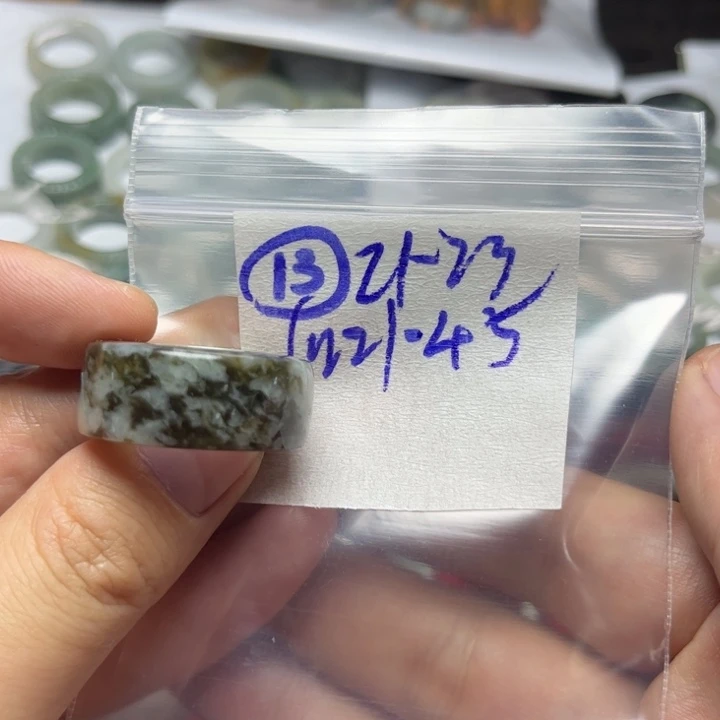 定制翡翠未镶嵌明天