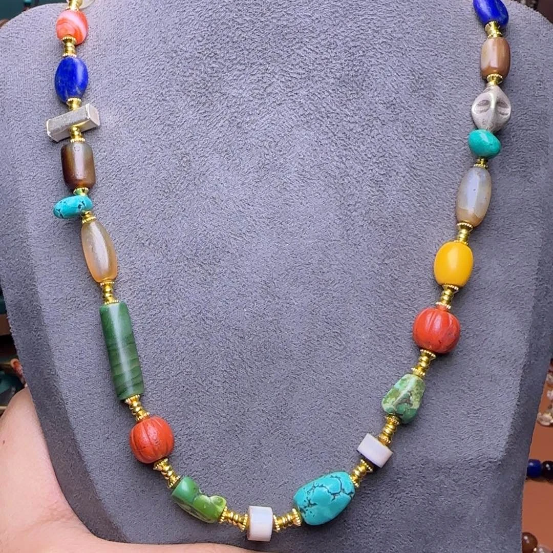 只买单纯的吊坠，没带链子，属的性质。无