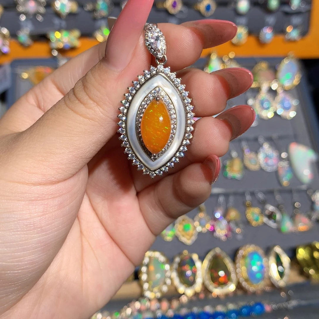 银S925镶嵌欧泊欧泊吊坠l