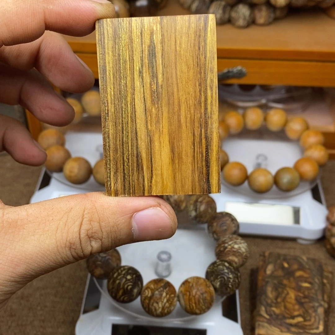 贡木养***…贡木手串手链项链