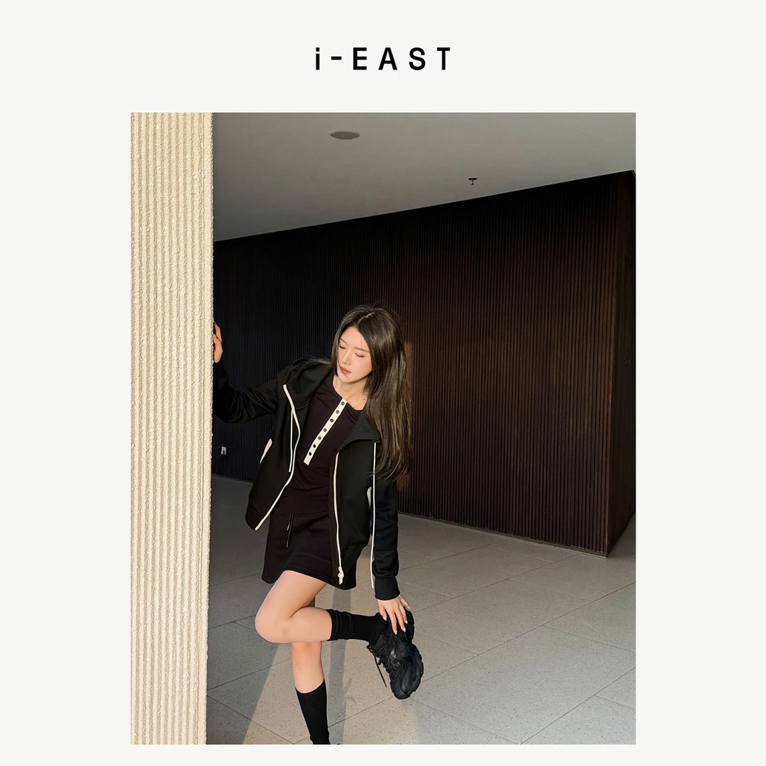 i-EAST 摩洛哥来信~慵懒撞色连帽开衫外套-4C T12188
