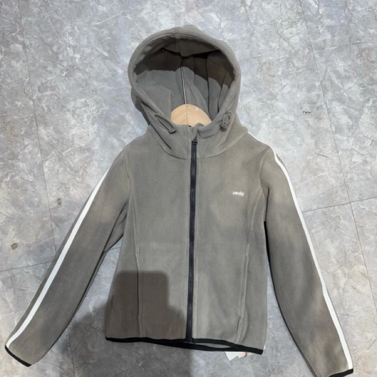 0469童装摇粒绒连帽外套