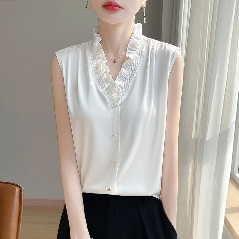 法式无袖V领木耳花边打底2025新款内搭缎面上衣高级感背心夏季