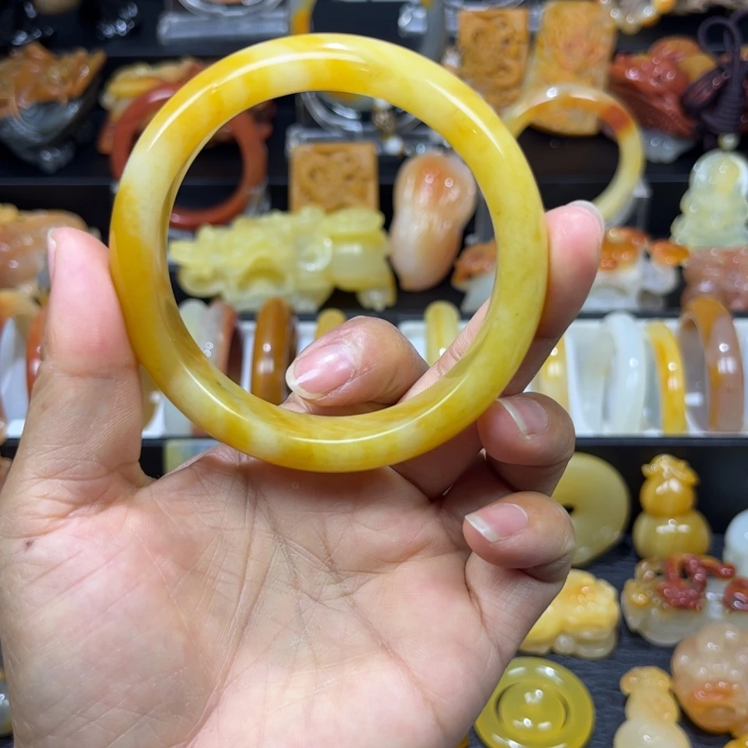 石英质玉（黄龙玉）未镶嵌手镯