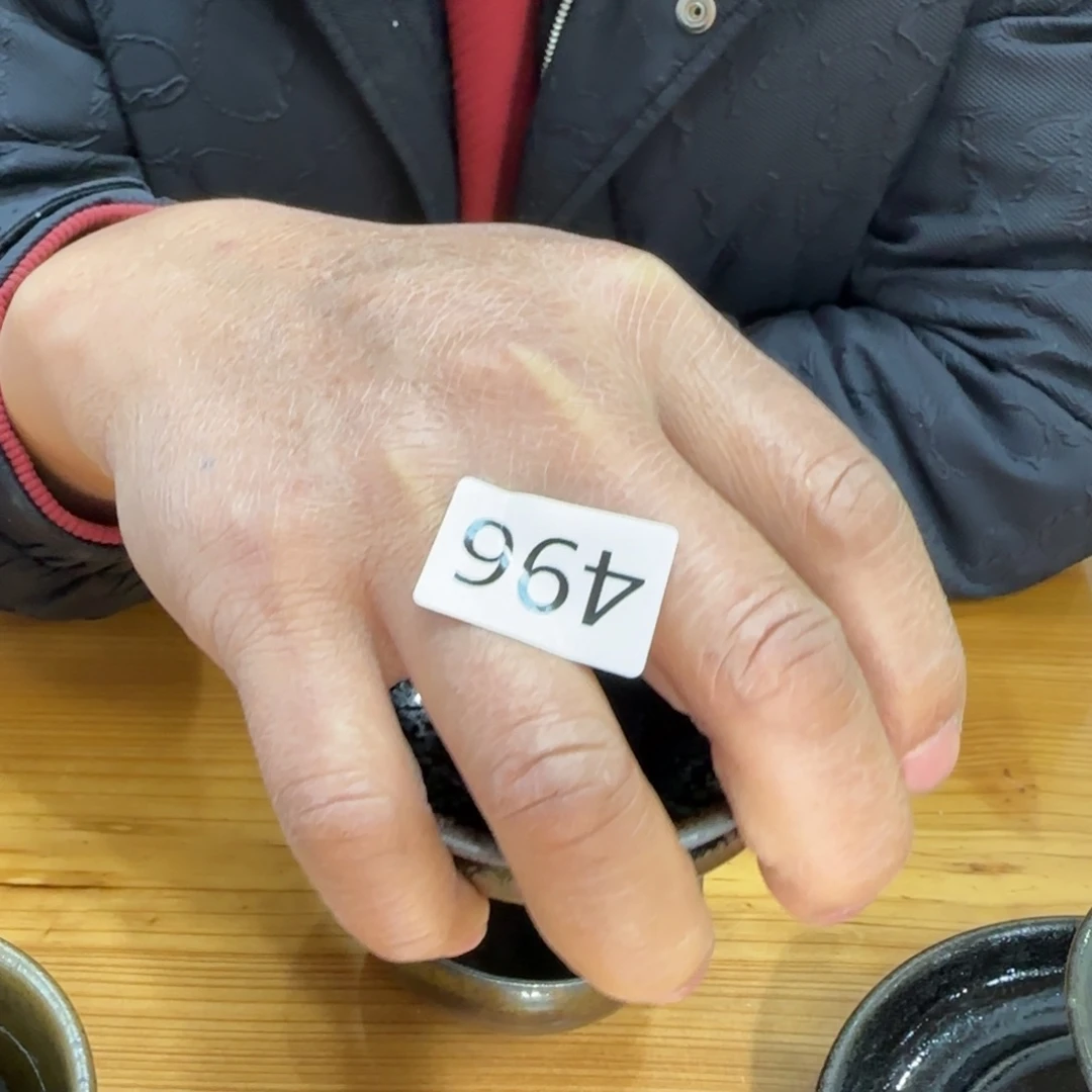 茶盏另据广东好景不长吵架呢