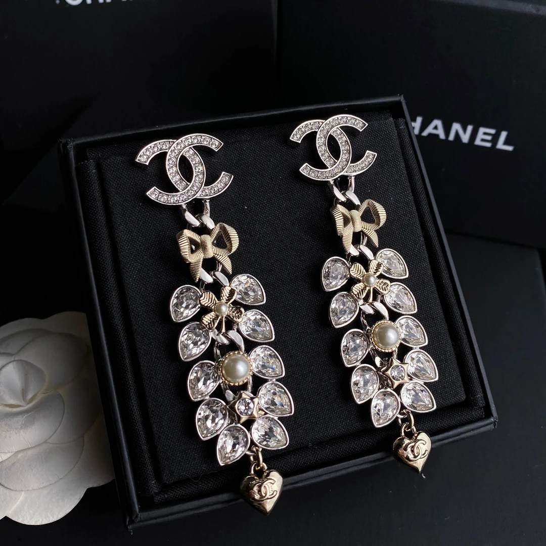 未使用 Chanel/香奈儿 闲置 24K麦穗镶钻蝴蝶结爱心 耳夹 S6056