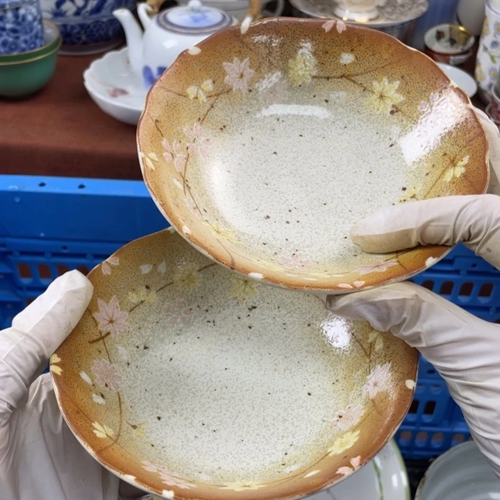 他家瓷器真美…开播了