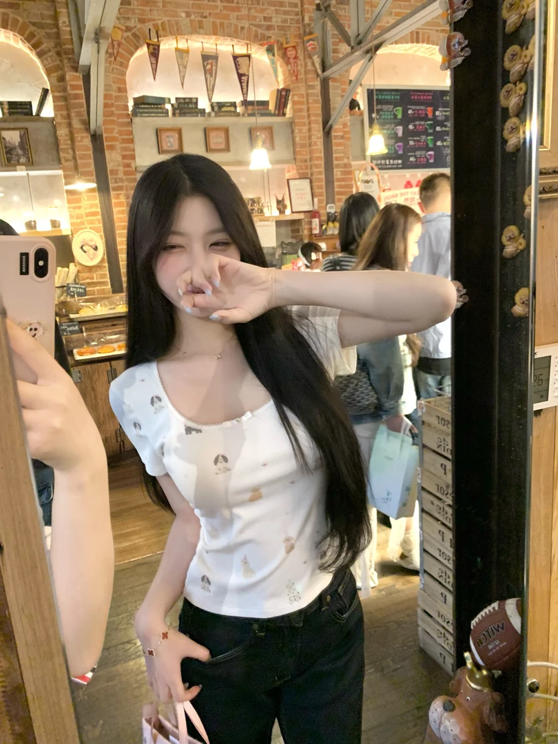 EIA一尧【小狗画册】可爱小狗印花短袖t恤上衣显瘦夏季弹力短袖女