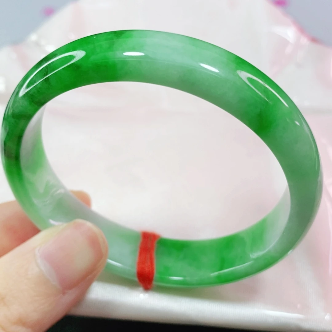 翡翠手镯未镶嵌53.3 贵妃