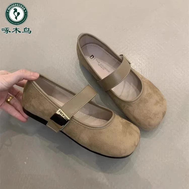 啄木鸟韩系气质优雅绒面单鞋女2025新款金属扣圆头显瘦软底芭蕾鞋