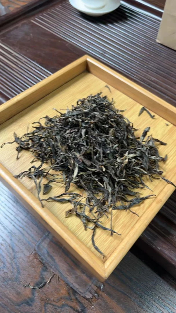 2019年-冰岛老寨平替款古树散茶生茶-4748A-SLK00021