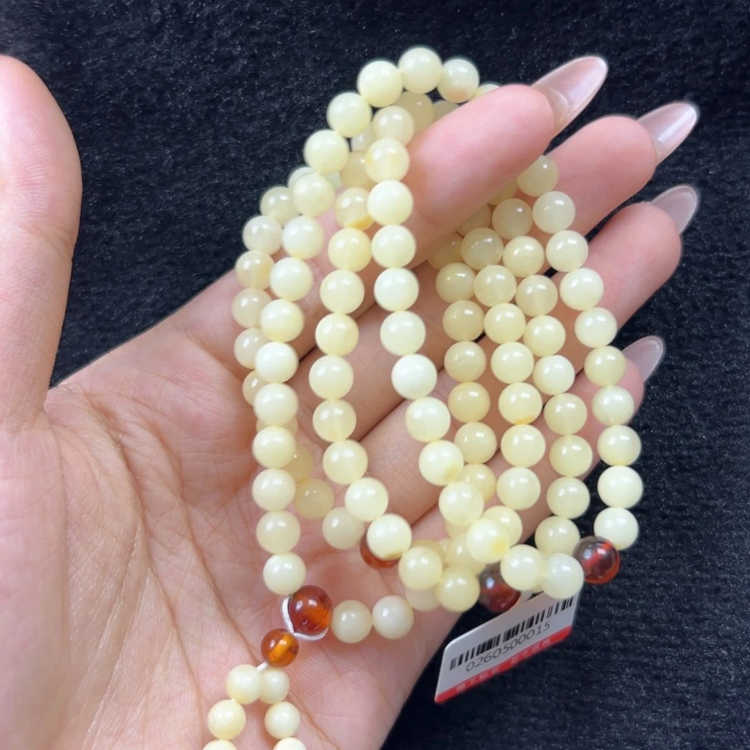 未镶嵌琥珀珠宝奇石