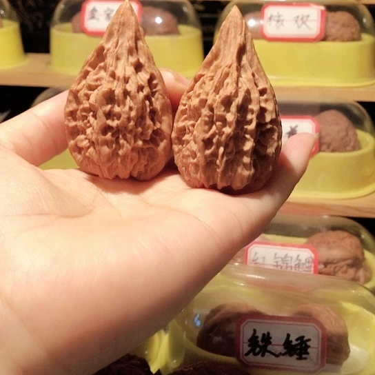 文玩核桃把件红缨枪