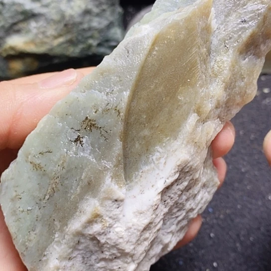 和田玉未镶嵌珠宝半成品