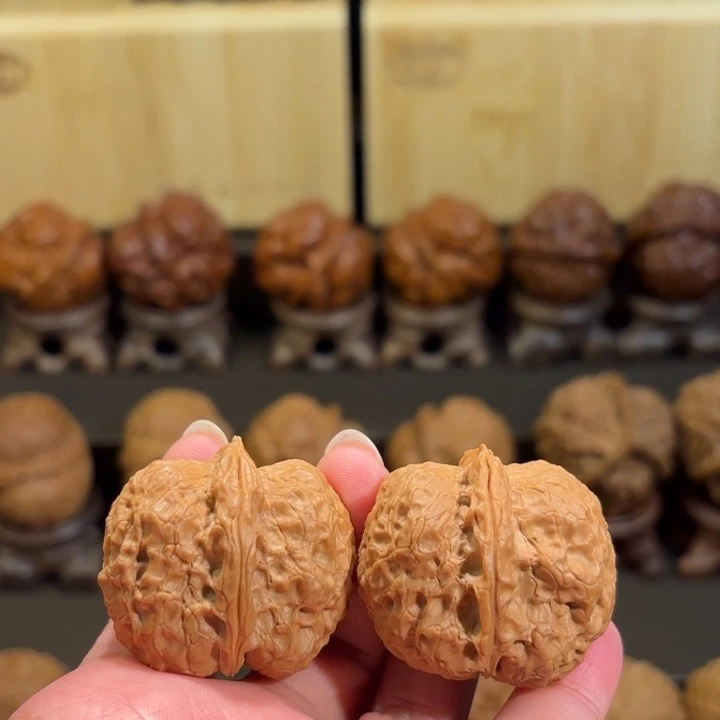 文玩核桃吊坠天元鼎36