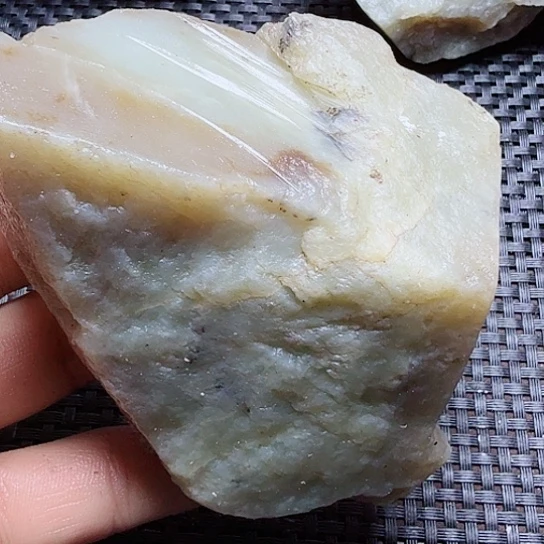 和田玉（糖玉）未镶嵌珠宝半成品