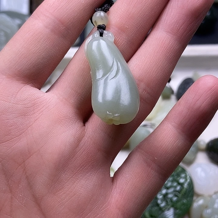 未镶嵌和田玉挂件