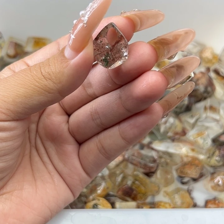 未镶嵌吊坠(赠链)水晶丞*