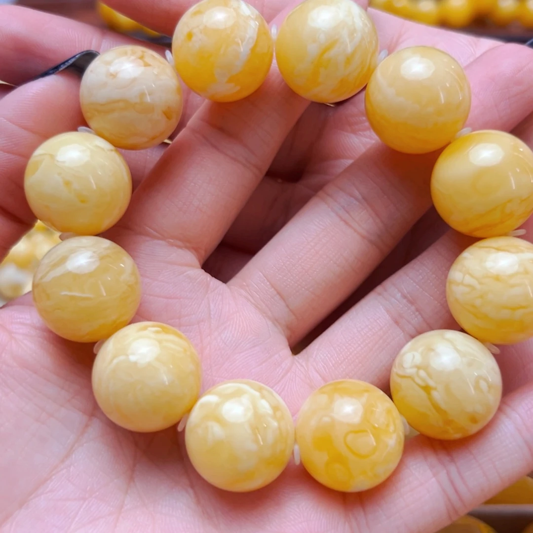 开***乐未镶嵌蜜蜡裸石29mm单圈 49.94g