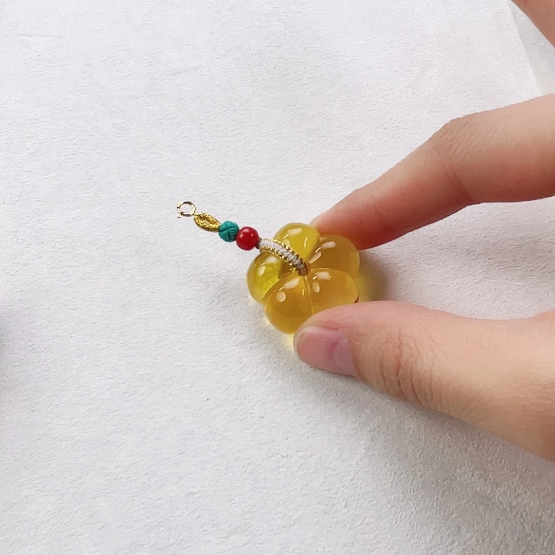 蜜蜡颈饰未镶嵌心*?蜜蜡