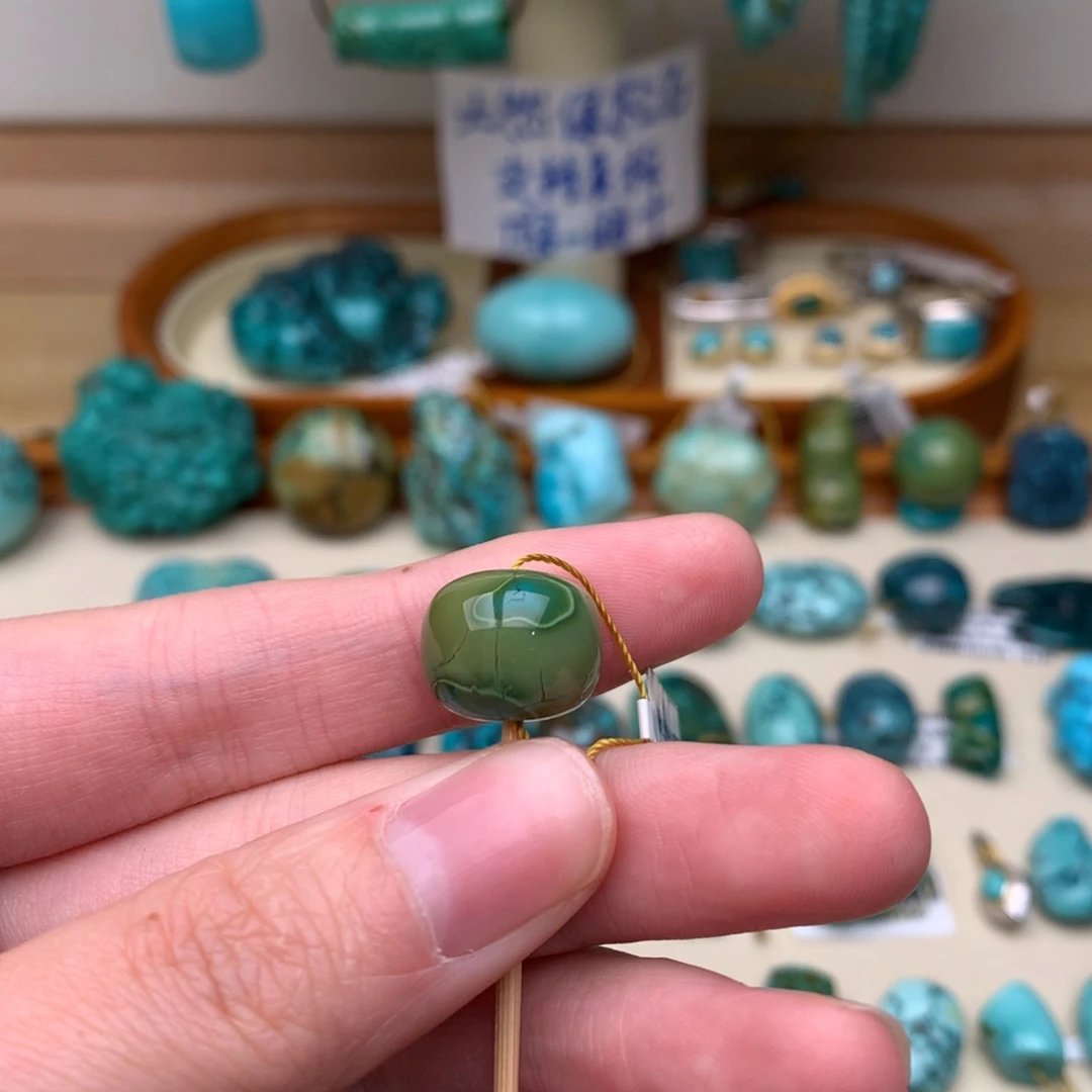 折***叠绿松石未镶嵌珠宝奇石