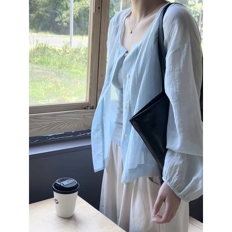 高级感轻薄防晒衬衫开衫外搭女秋季2025新款宽松休闲短款上衣外套