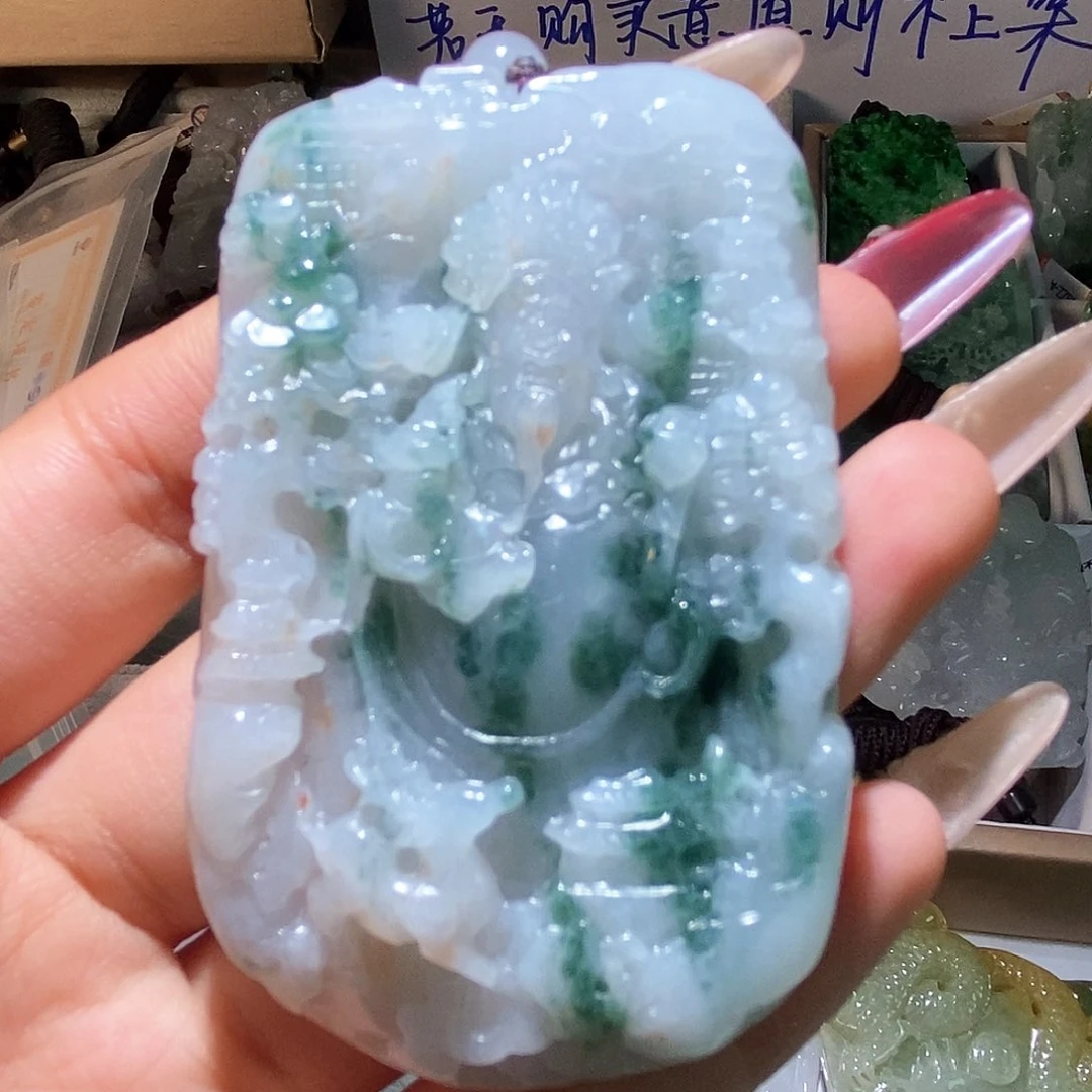 翡翠颈饰未镶嵌天然