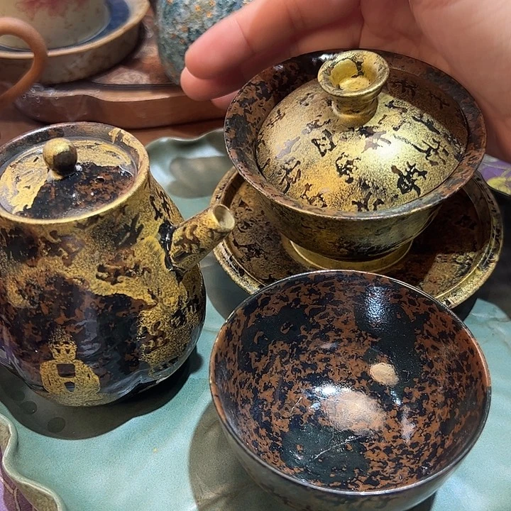 一家特色复古茶器瓷器