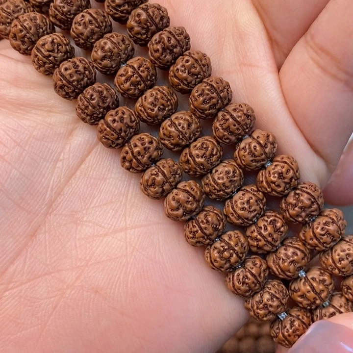 劉***墨金刚菩提吊坠凹底108