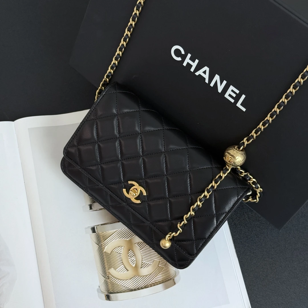 99新 Chanel/香奈儿 香奈儿黑金金球woc单肩斜挎包 芯片款