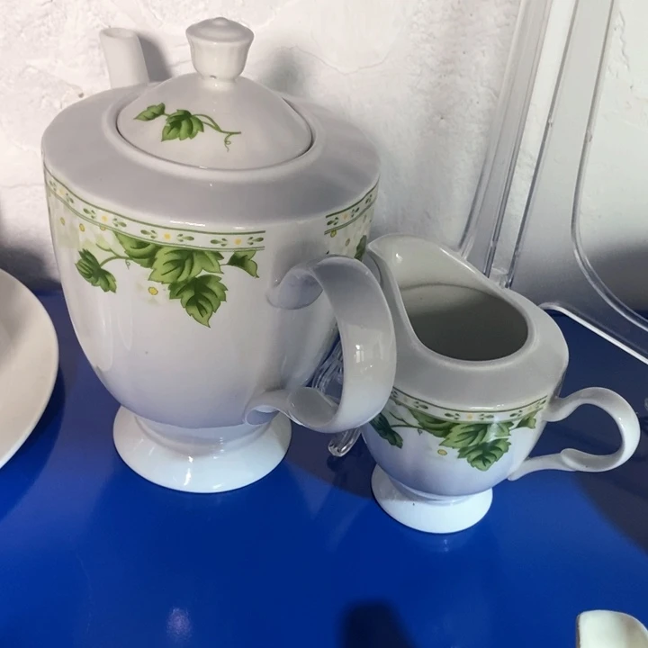 瓷片名****计陶瓷品春蕾茶壶公道杯