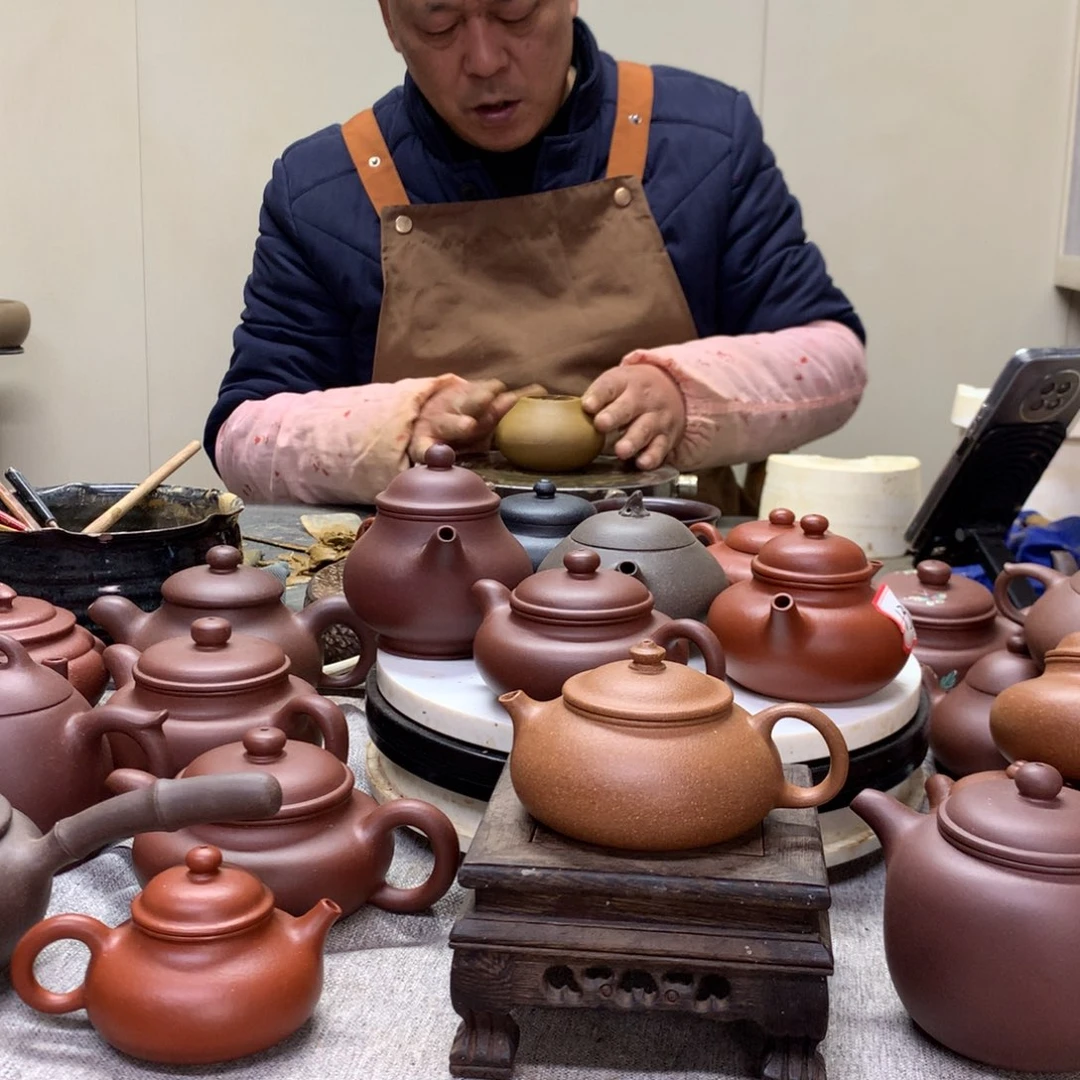 茶壶紫泥黄降坡寒江130半手工，制作