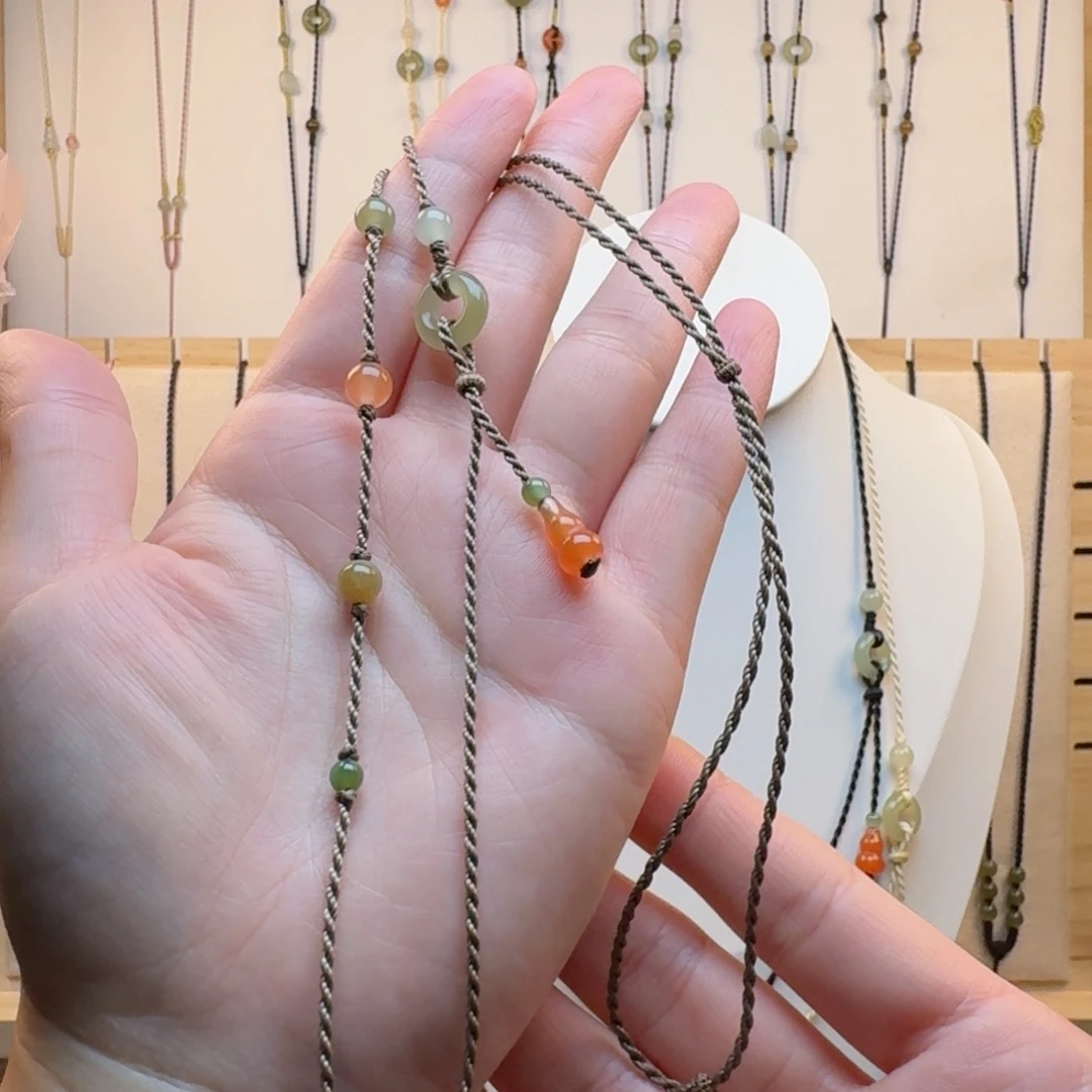 和田玉咖色小葫芦1.2毫米