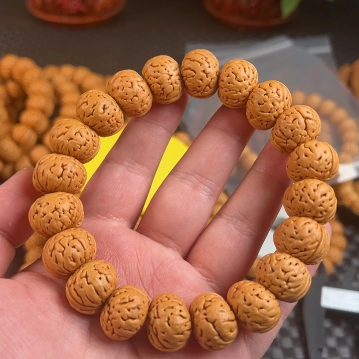 安***生手串桃核树王纽扣