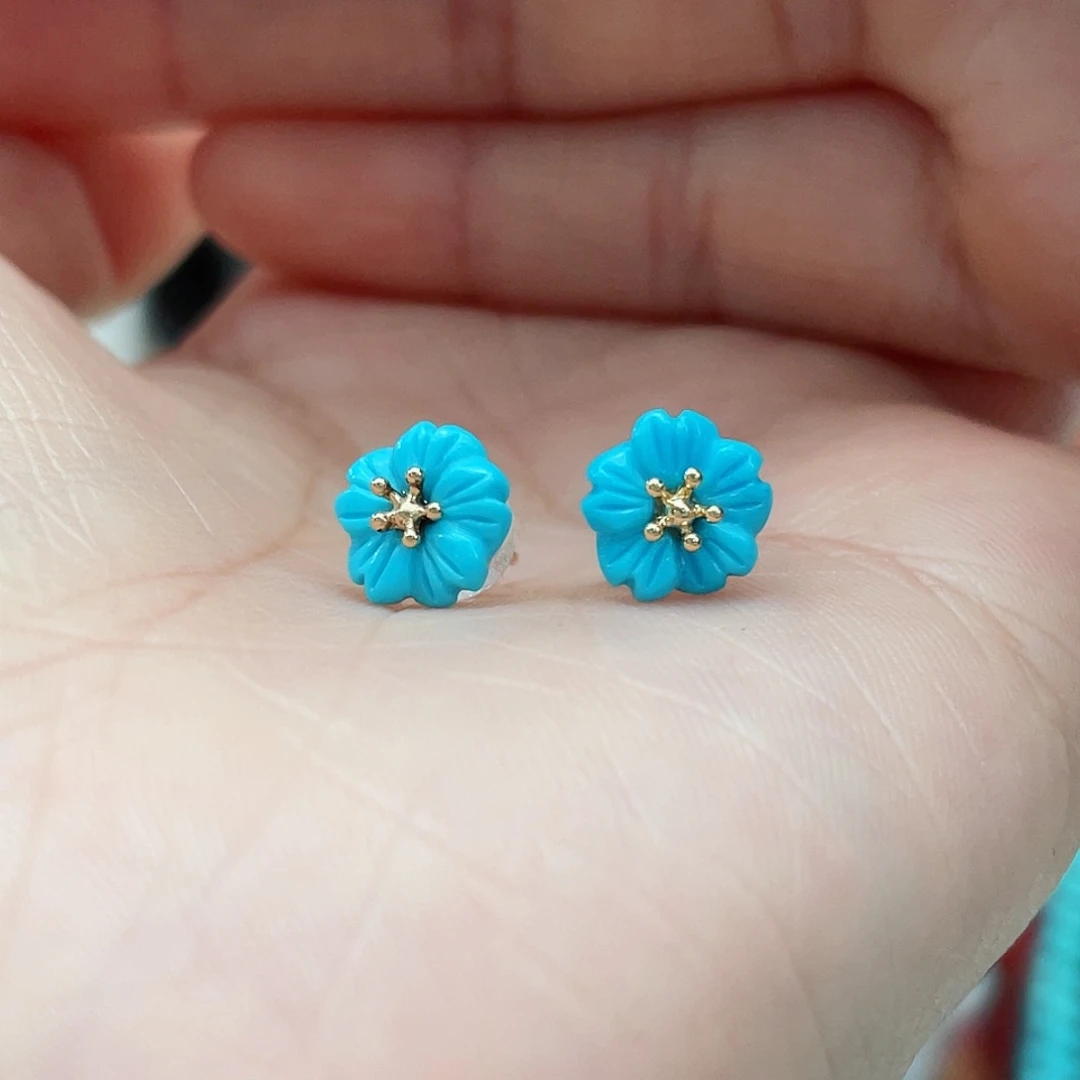 绿松石颈饰18K金镶嵌