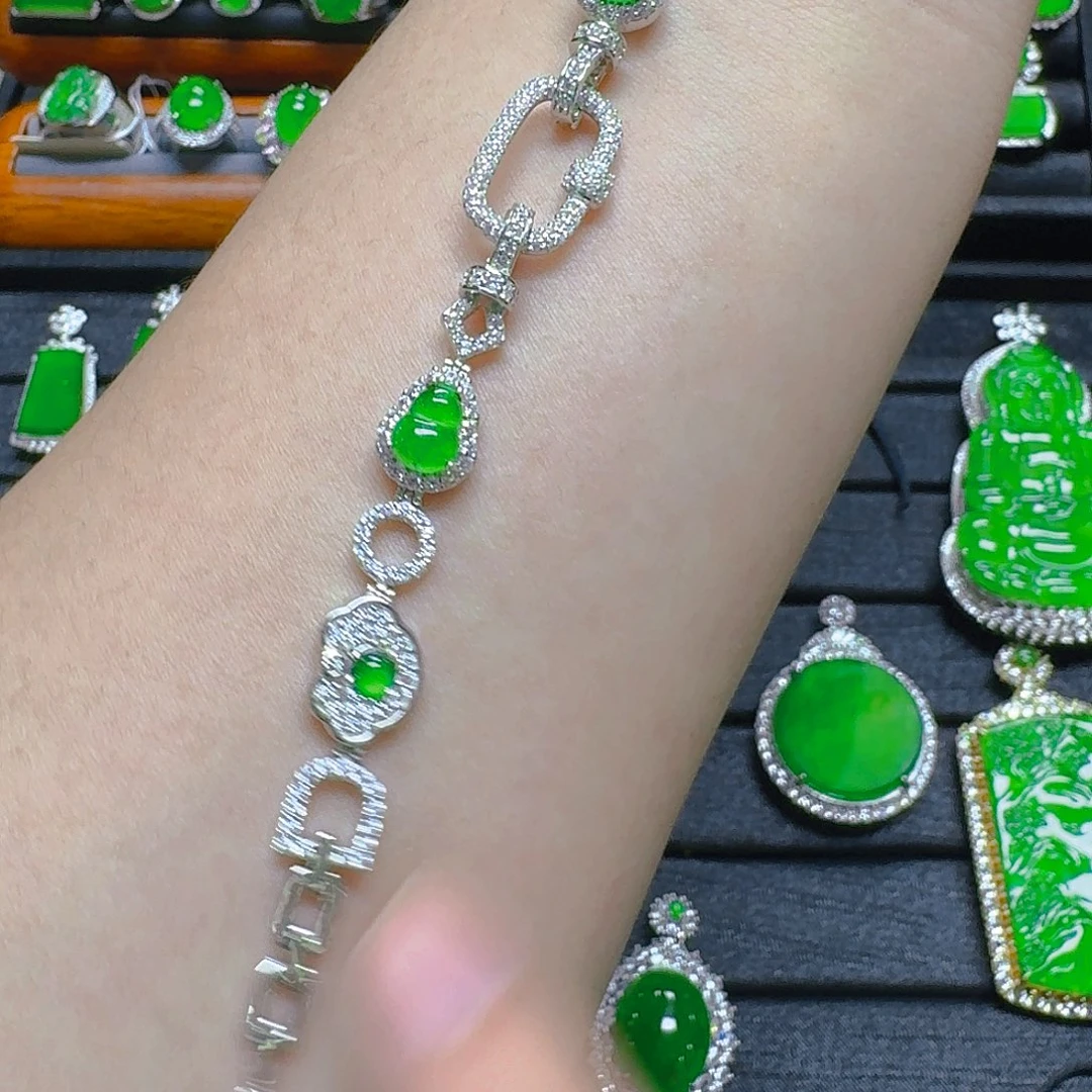 翡翠吊坠(赠链)银S925镶嵌