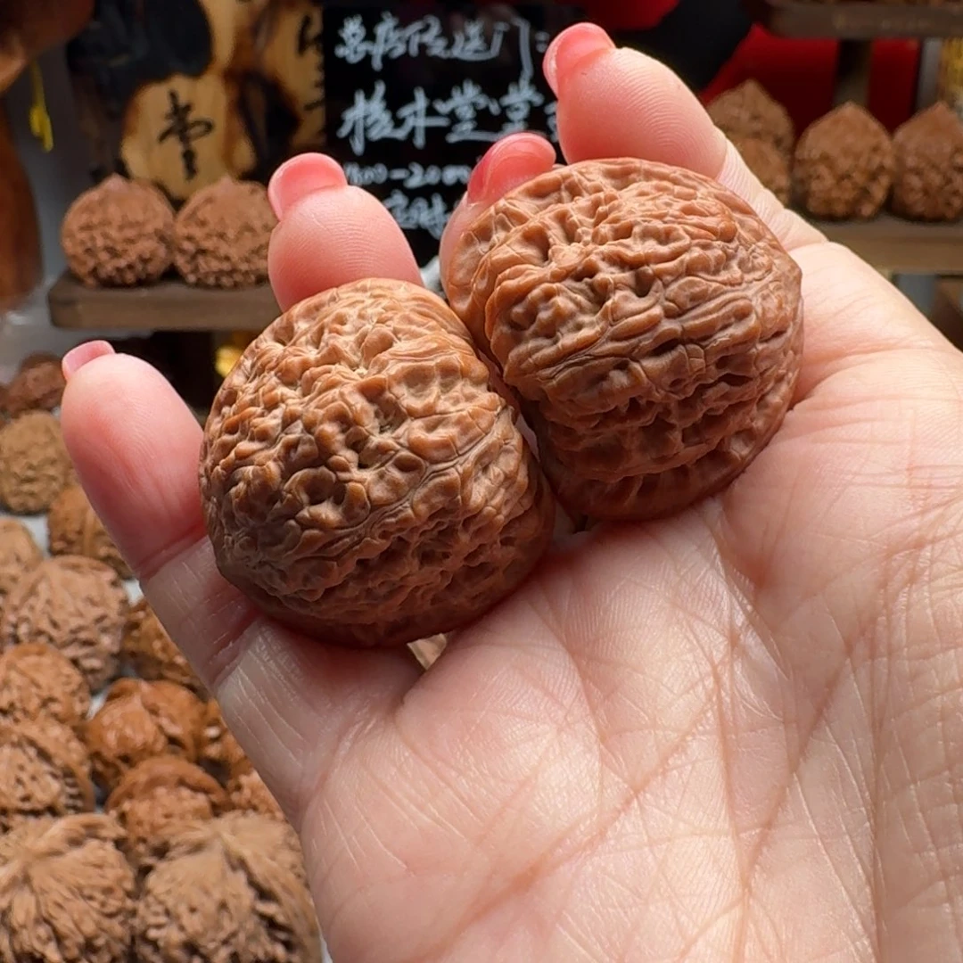 文玩核桃吊坠你**士全品31红宝石