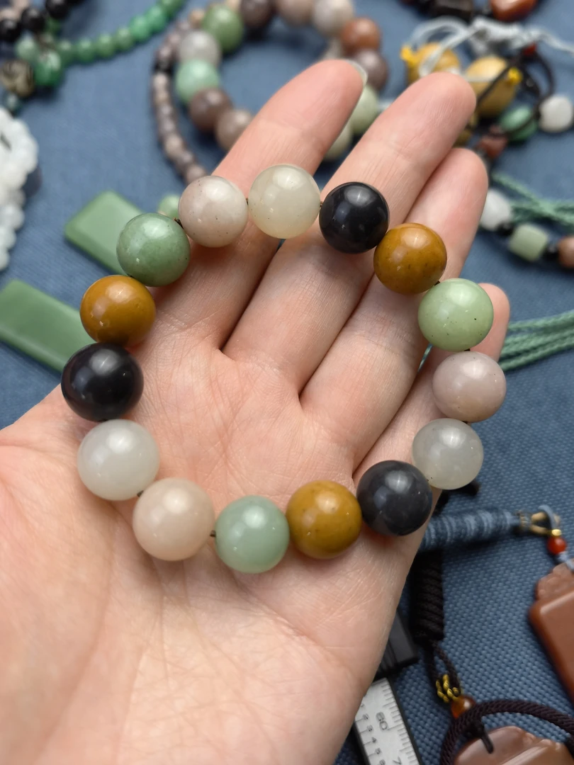 密玉精品卡12珠子多宝手串