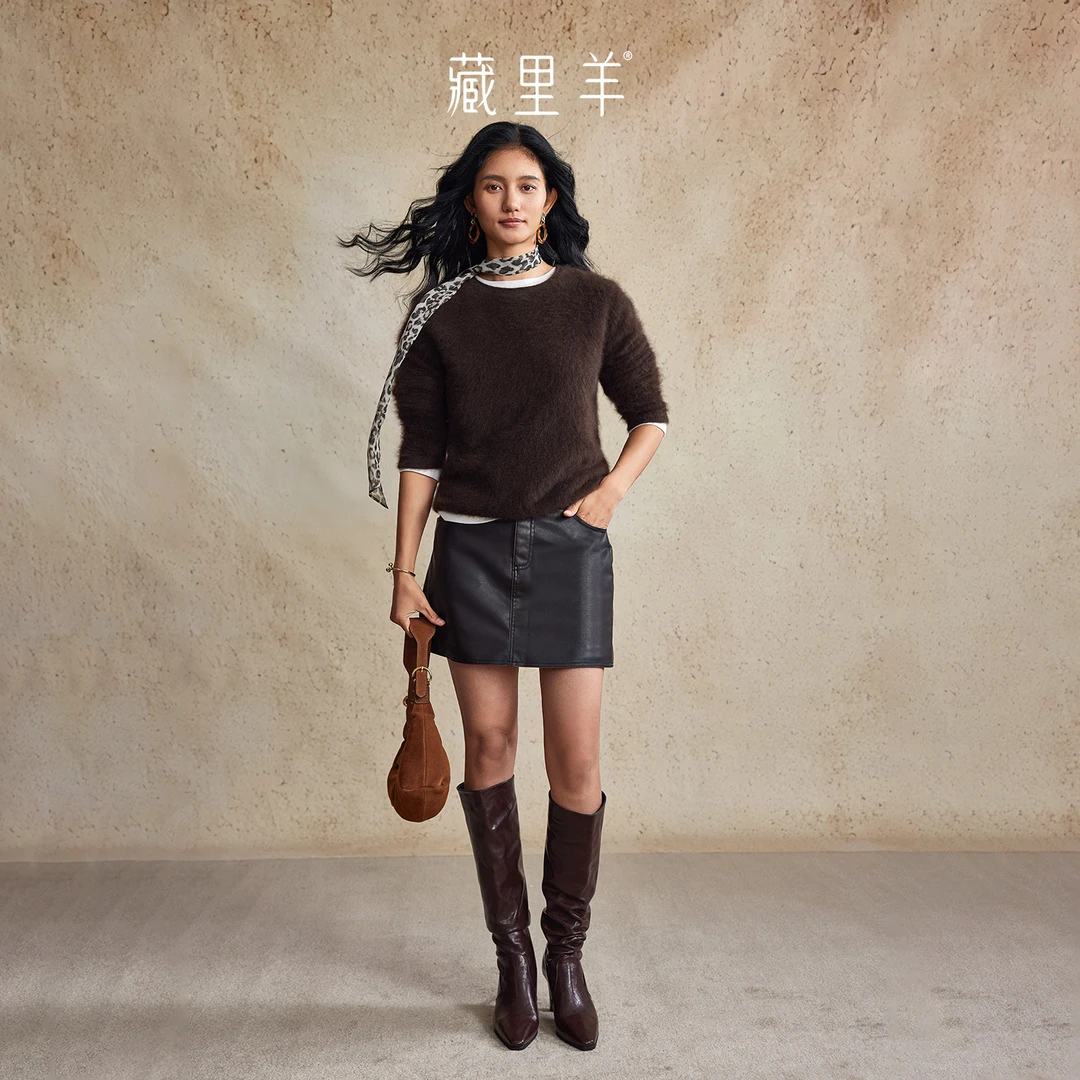 藏里羊【北美小动物毛毛】“飞天小动物”轻软无压显瘦圆领上衣M1856