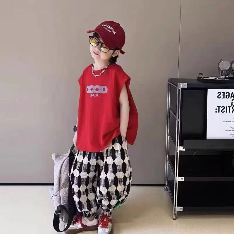 潮款时髦无袖坎肩打底背心