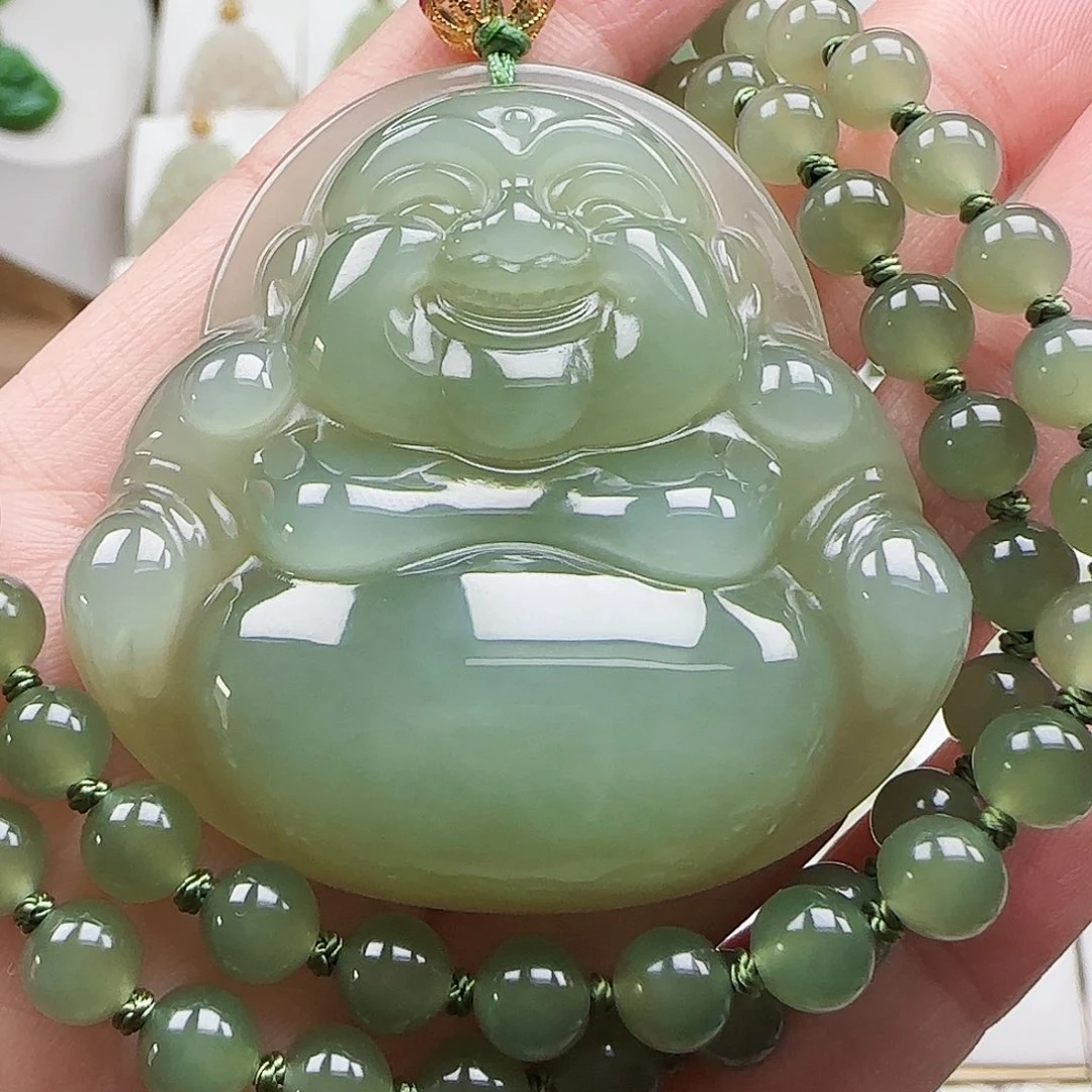 和田玉18K金镶嵌颈饰