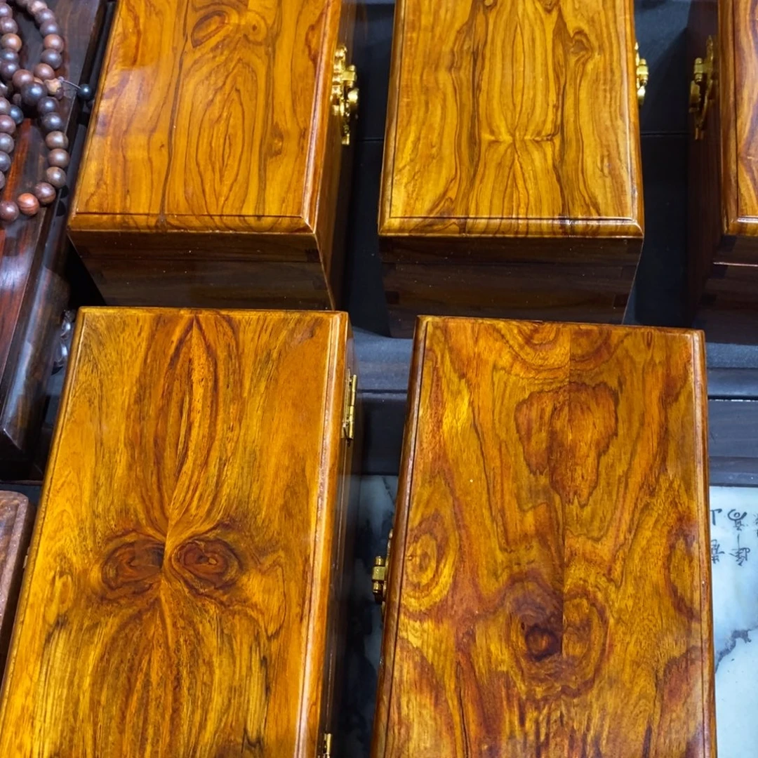 m***n四个盒子特价包邮